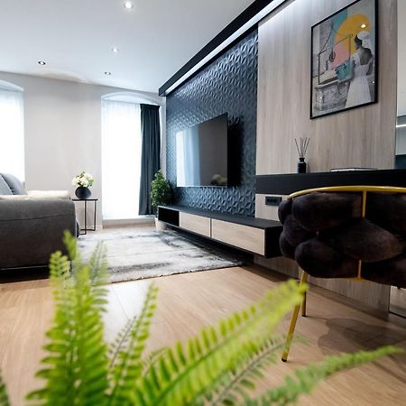 One&Only Luxury Apartment Zadar Buitenkant foto